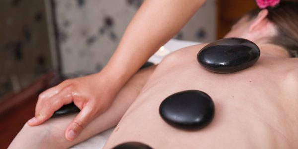massage pierres chaudes massage pierres chaudes